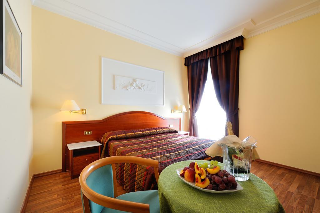 Hotel Benessere Villa Fiorita Colfiorito Dış mekan fotoğraf