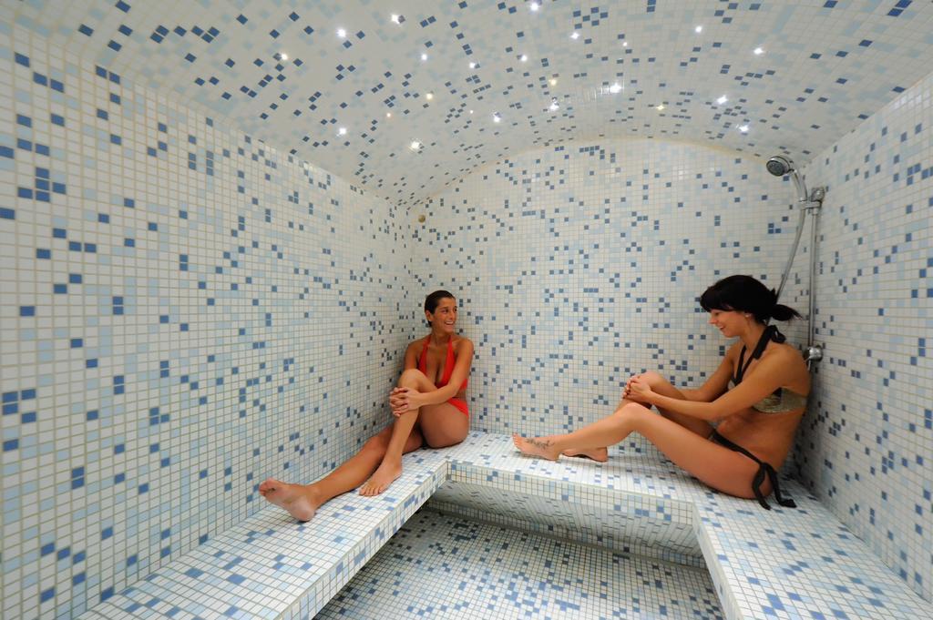 Hotel Benessere Villa Fiorita Colfiorito Dış mekan fotoğraf