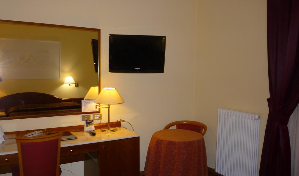 Hotel Benessere Villa Fiorita Colfiorito Dış mekan fotoğraf